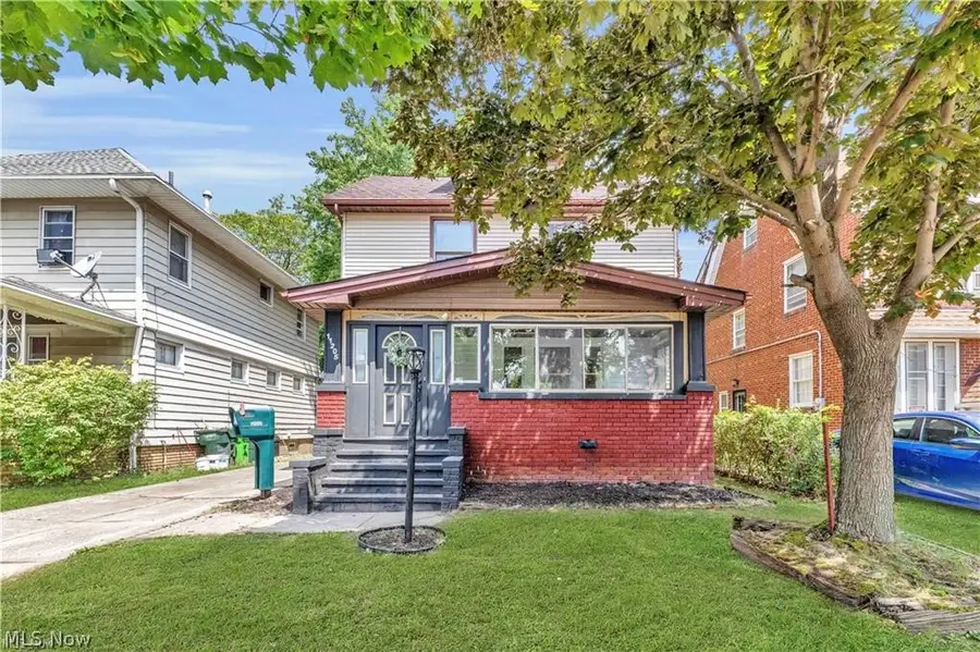 11205 Langton Avenue, Garfield Heights, OH 44125 - #3