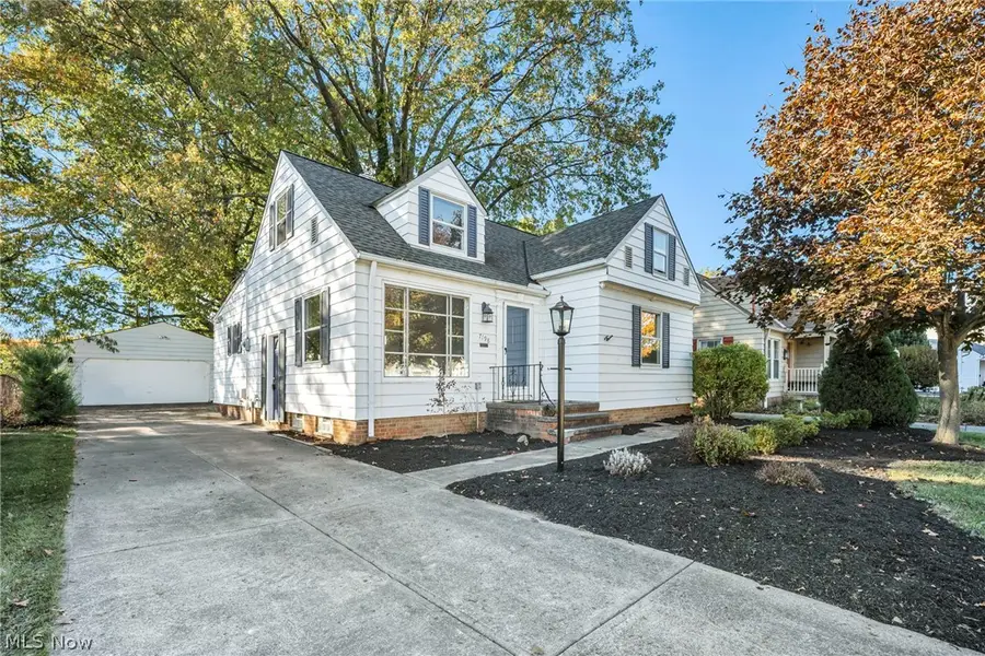 7198 Greenleaf Avenue, Parma, OH 44130 - #2