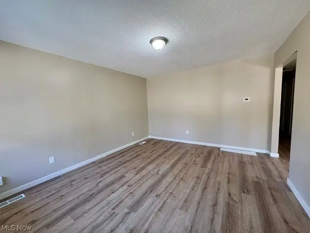 2193 33rd E Street, Cleveland, OH 44115 - #3