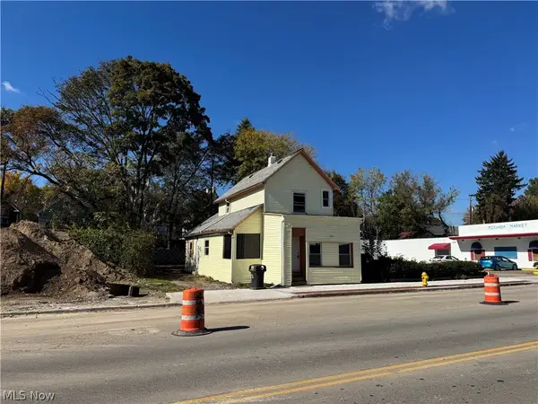 868 N Main Street, Akron, OH 44310