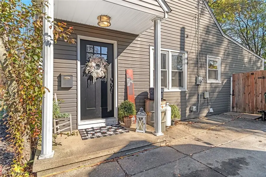 2319 26th Street, Cuyahoga Falls, OH 44223 - #3