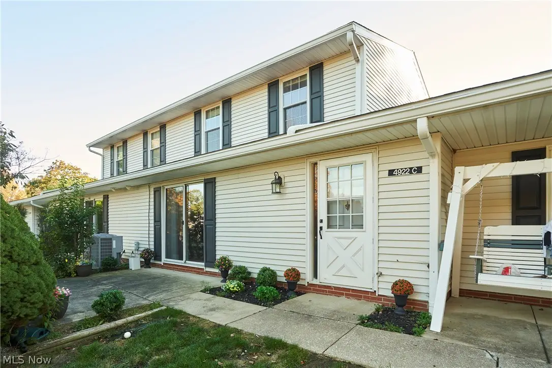 4922 Independence Circle #C, Stow, OH 44224 - #1