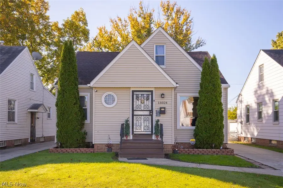13024 Willard Avenue, Garfield Heights, OH 44125 - #3