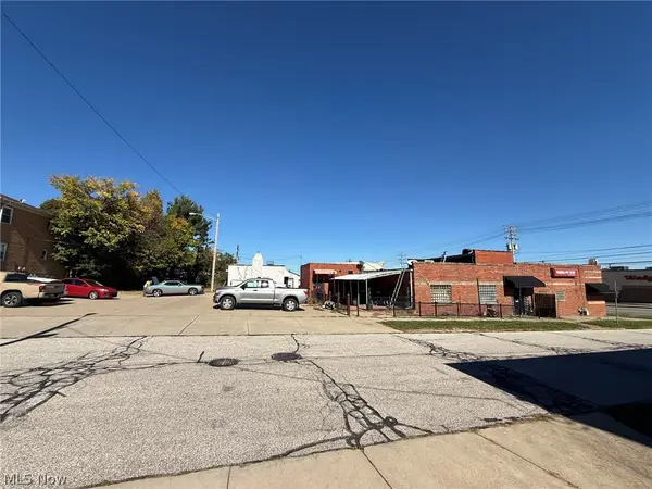 7400 Kenilworth Avenue, Parma, OH 44129