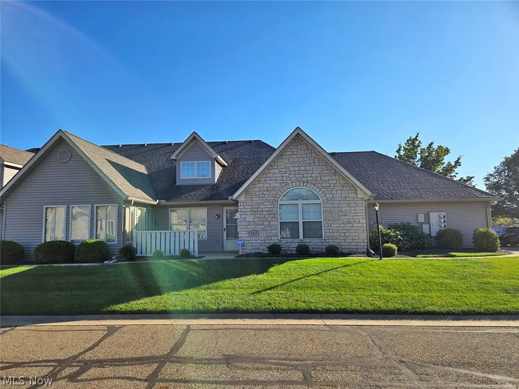 1425 Laurenbrook Ne Lane, Massillon, OH 44646 - #1