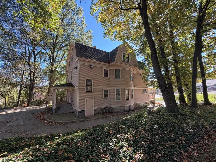631 W Exchange Street, Akron, OH 44302 - #2