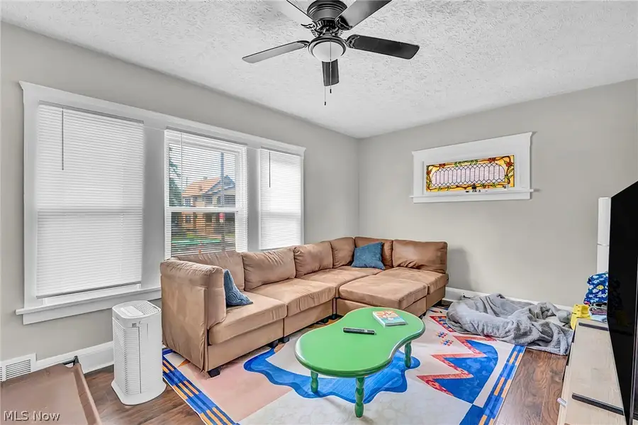 2203 Bunts Road, Lakewood, OH 44107 - #3