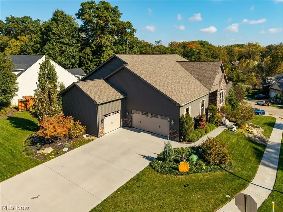 802 Shadow Creek Trail, Amherst, OH 44001 - #3