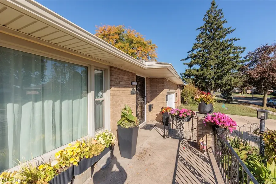 4896 Kennedy Drive, Brooklyn, OH 44144 - #3