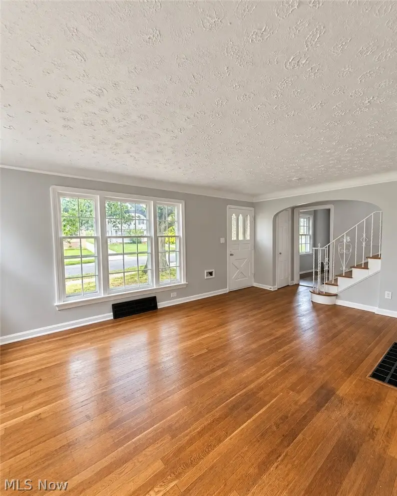 9704 S Highland Avenue, Garfield Heights, OH 44125 - #3