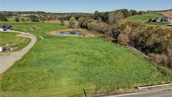 4135 State Route 516 Nw, Dover, OH 44622