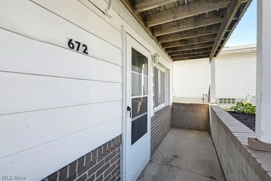 672-674 Bettes Avenue, Akron, OH 44310 - #2