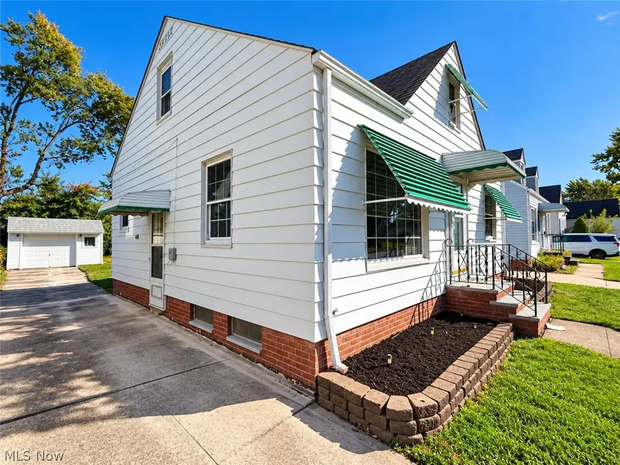5287 W 49th Street, Parma, OH 44134 - #3