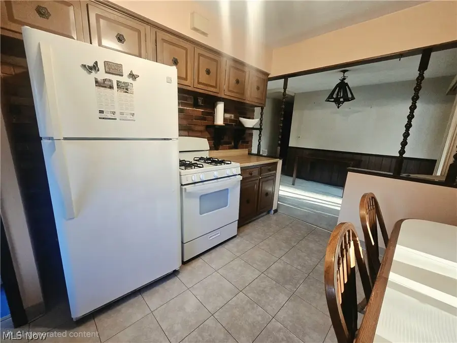 7670 Sleepy Hollow Drive, Parma, OH 44130 - #3