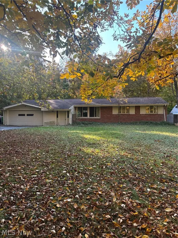 1036 Woodlane Drive, Mayfield Village, OH 44143