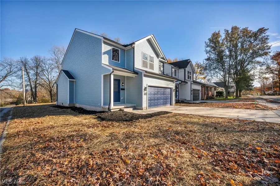5179 Milo Avenue, Maple Heights, OH 44137 - #3