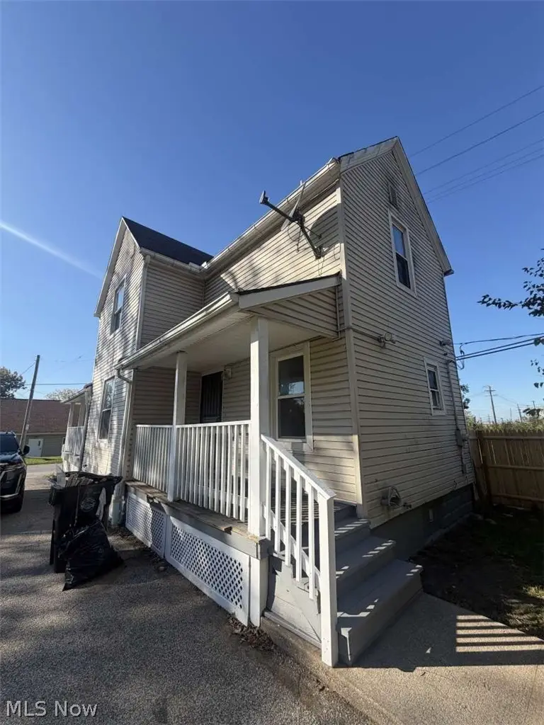 3247 E 90th Street, Cleveland, OH 44104 - #3