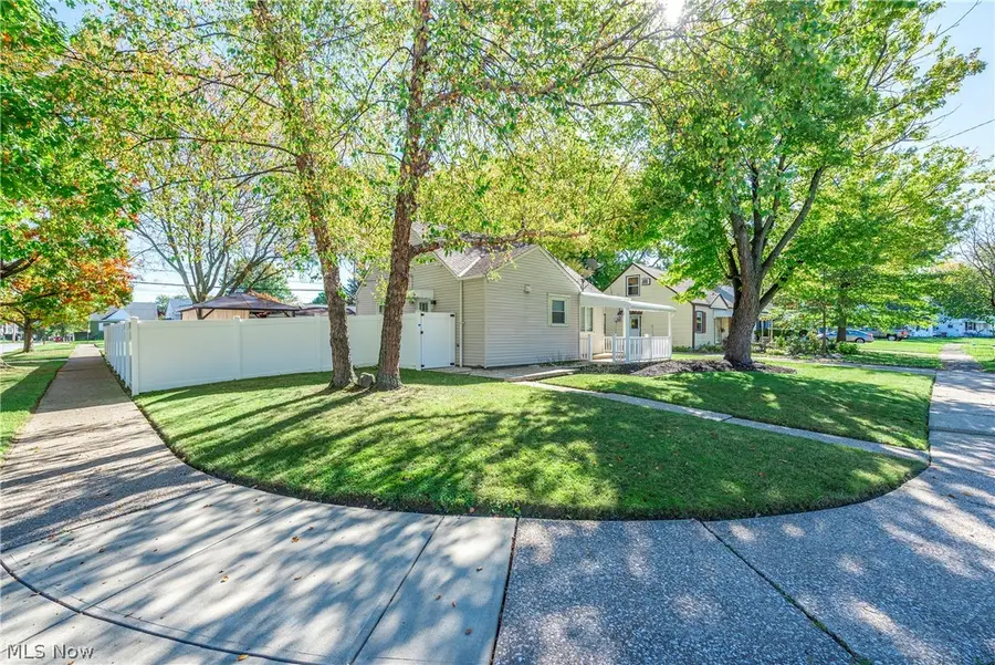14405 Cleminshaw Road, Cleveland, OH 44135 - #3