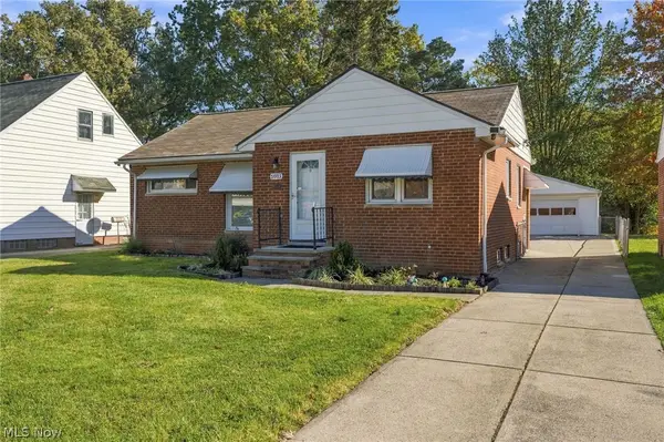 5913 Monica Lane, Garfield Heights, OH 44125