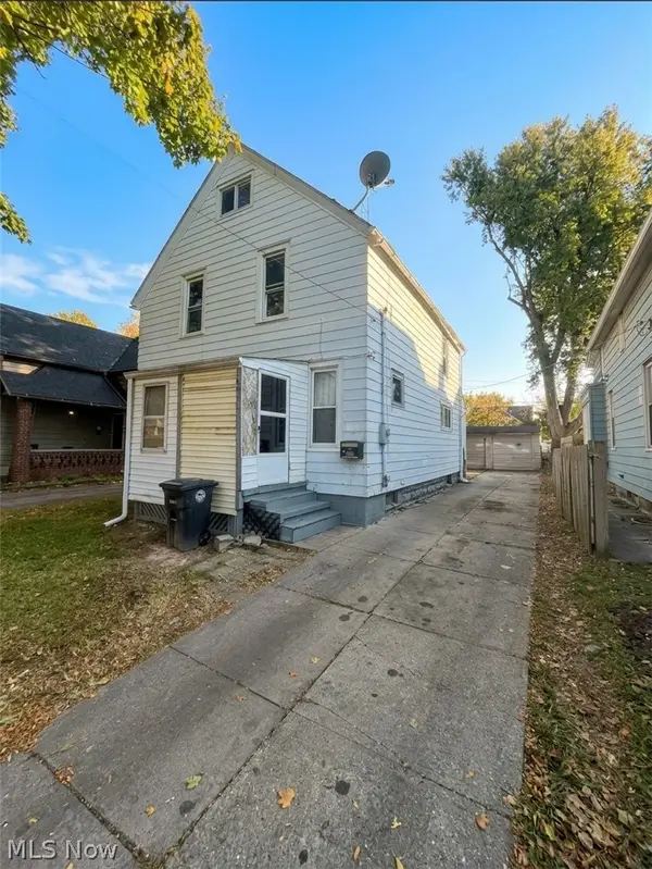 2011 Willowdale Avenue, Cleveland, OH 44109