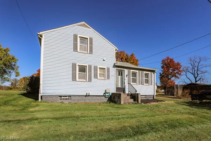 7595 Pontius Ne Street, Hartville, OH 44632 - #2