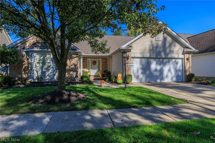 18382 Winding Oak Drive, Middleburg Heights, OH 44130 - #2