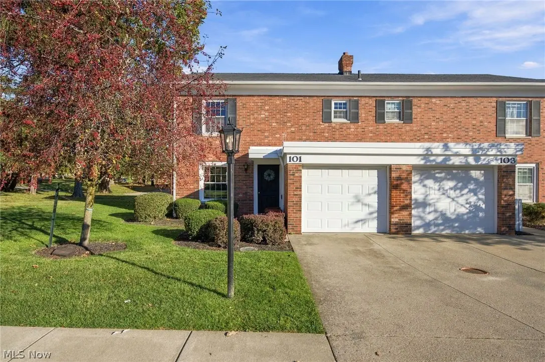 101 Chatham Way, Mayfield Heights, OH 44124 - #1