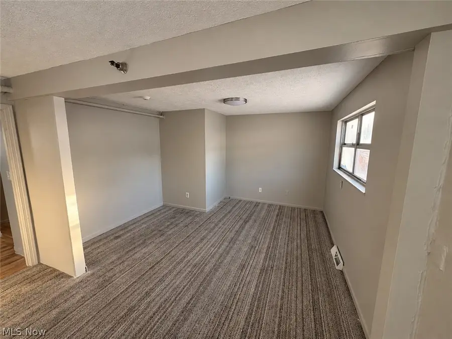 839 E Indianola Avenue, Youngstown, OH 44502 - #3