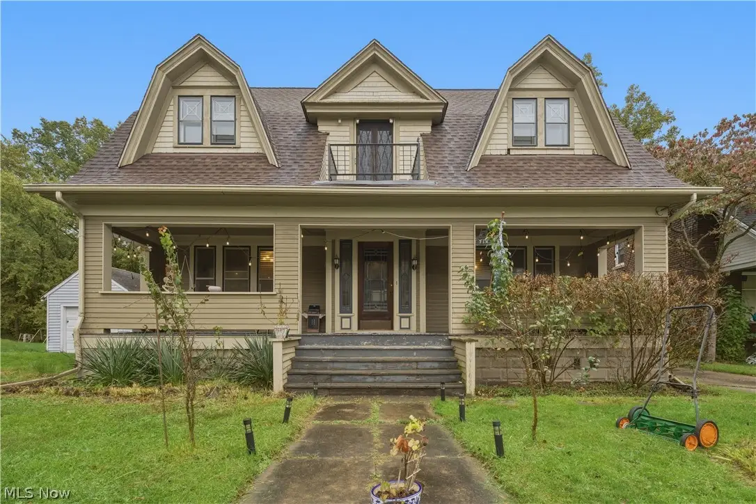 714 N Chestnut Street, Ravenna, OH 44266 - #1