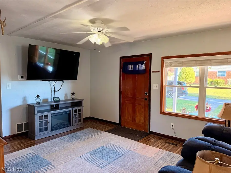 1404 42nd Street, Parkersburg, WV 26104 - #2