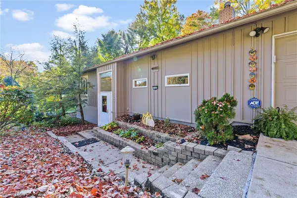 17303 Ridge Creek Road, Strongsville, OH 44136