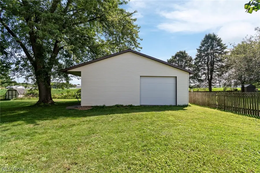 1532 Ellesmere Nw Avenue, North Canton, OH 44720 - #2