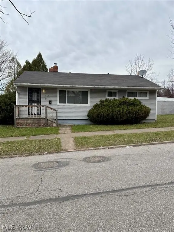 4609 Lee Road, Cleveland, OH 44128