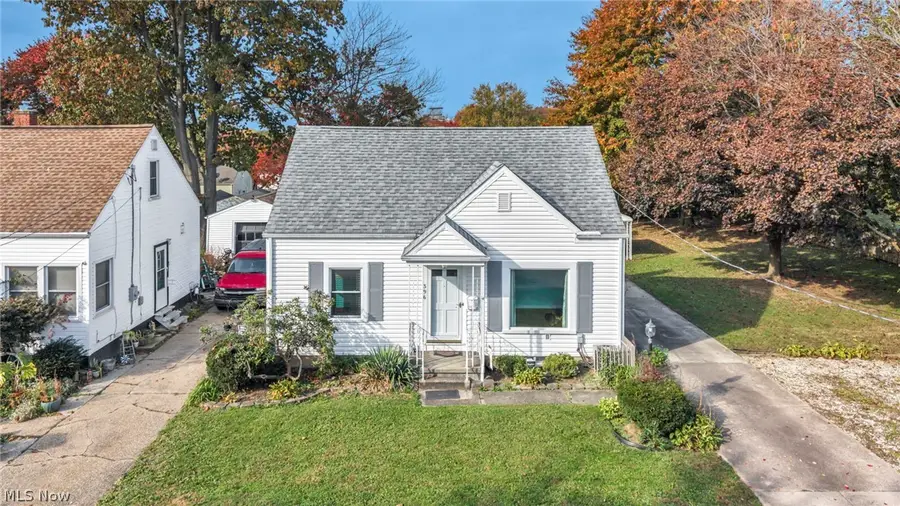 396 Crystal Street, Akron, OH 44305 - #3