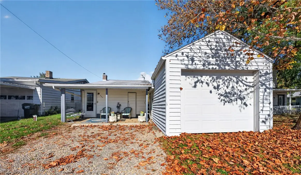 2839 Riverside Park Se Road, Uhrichsville, OH 44683 - #1
