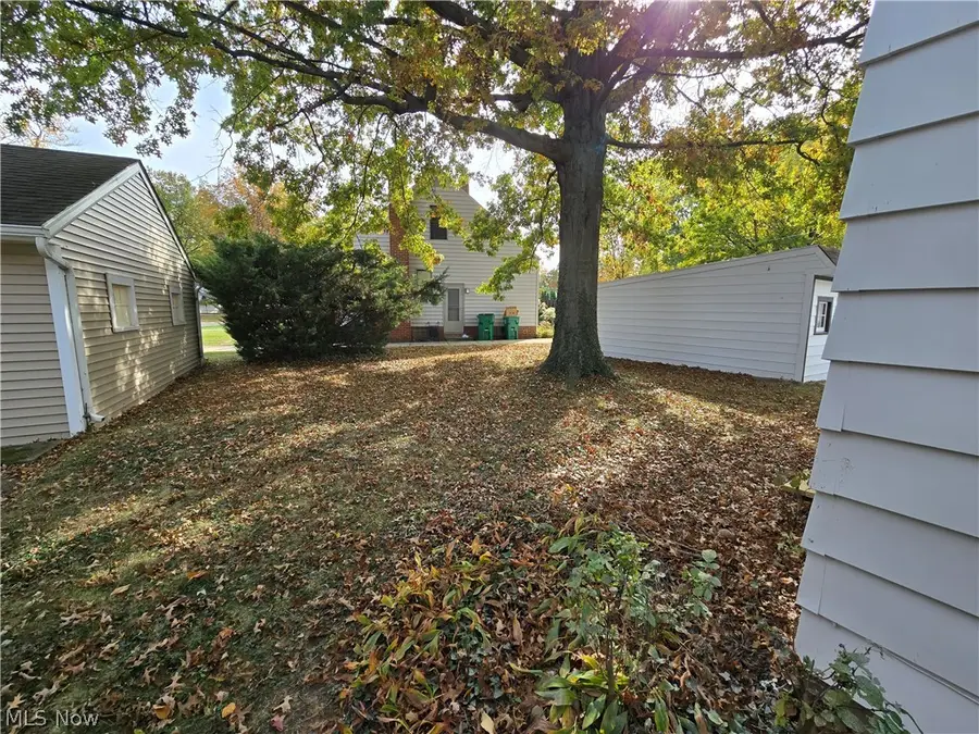 28532 Lake Shore Boulevard, Willowick, OH 44095 - #3