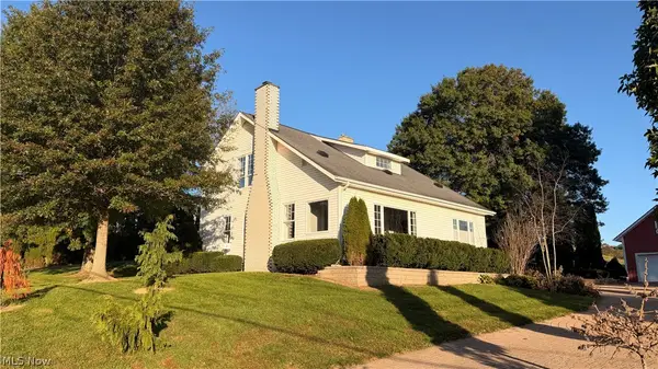 3245 Battlesburg Se Street, East Sparta, OH 44626