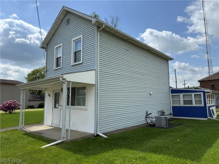 726 W 1st Street, Uhrichsville, OH 44683 - #2