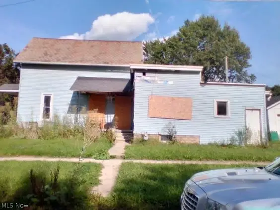 301 E Center Street, Fostoria, OH 44830 - #2