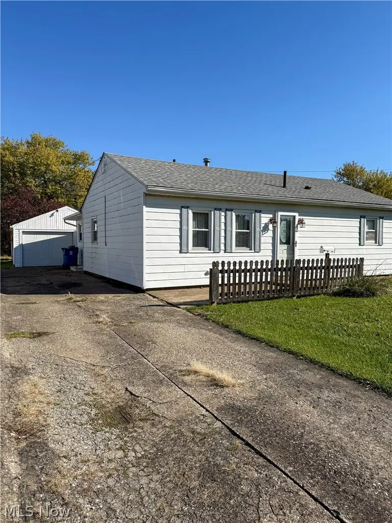 3015 Riverside Drive, Lorain, OH 44055 - #3