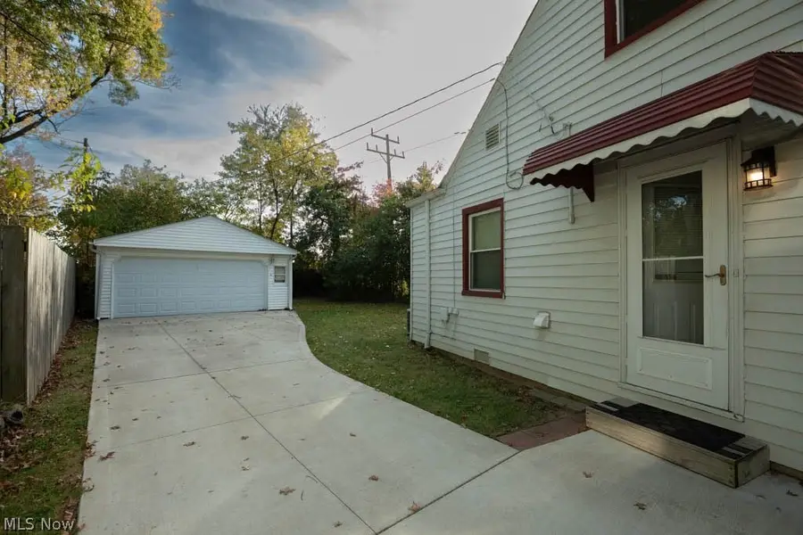 14613 Emery Avenue, Cleveland, OH 44135 - #2