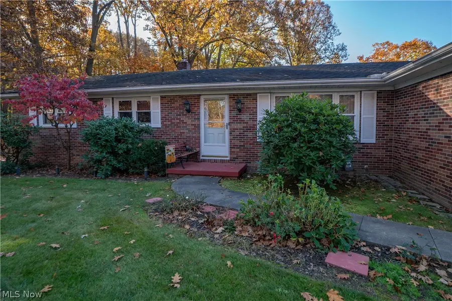 3123 Pine Hills Sw Drive, Massillon, OH 44646 - #3