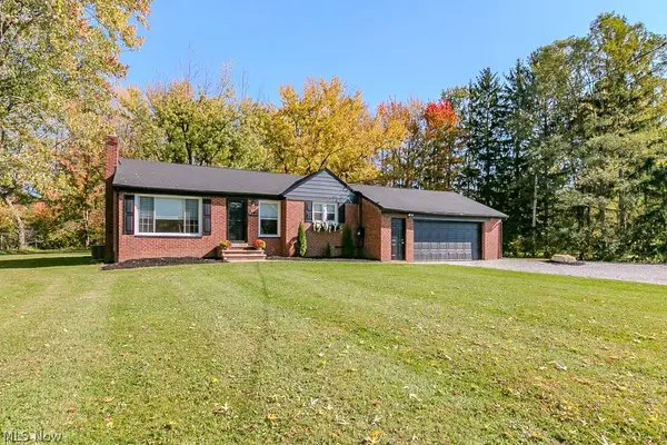 11649 E Hill Drive, Chesterland, OH 44026