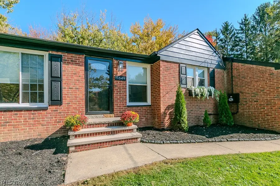 11649 E Hill Drive, Chesterland, OH 44026 - #3