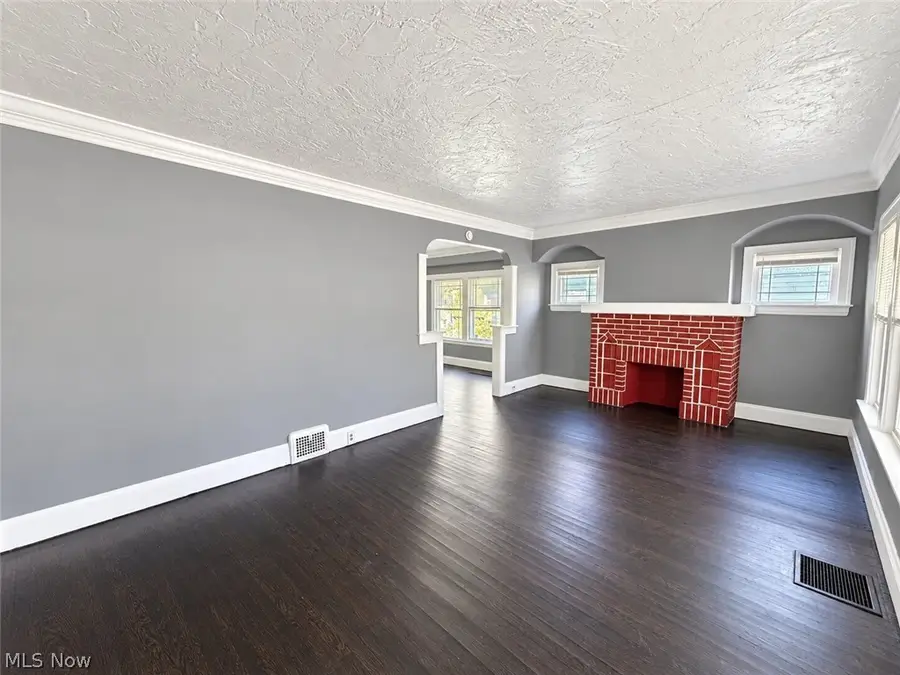 3598 E 143rd Street, Cleveland, OH 44120 - #2