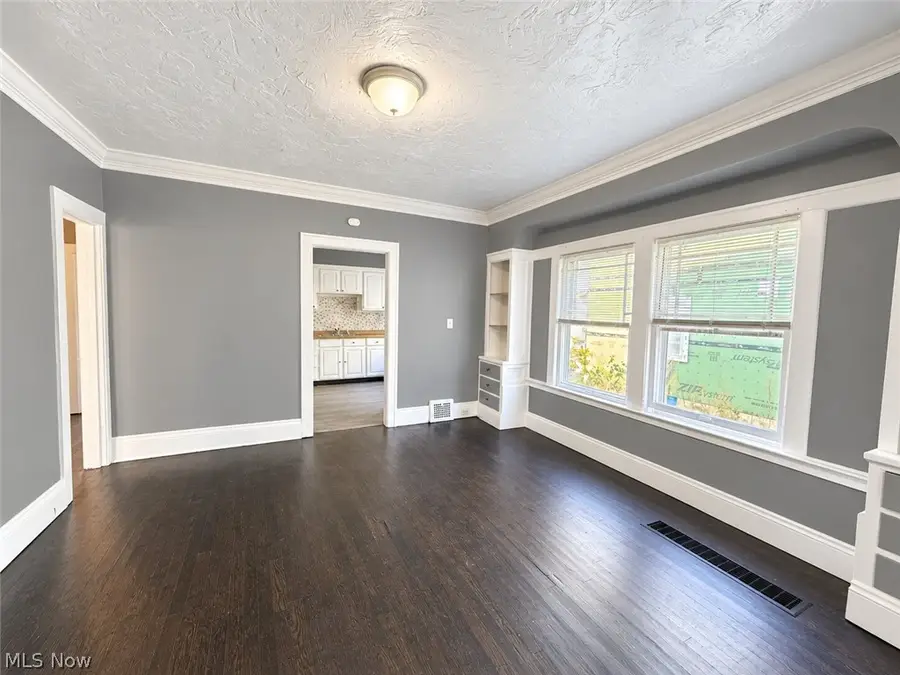 3598 E 143rd Street, Cleveland, OH 44120 - #3