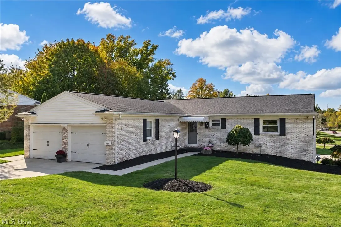 907 Lindy Lane Sw Avenue, North Canton, OH 44720 - #1