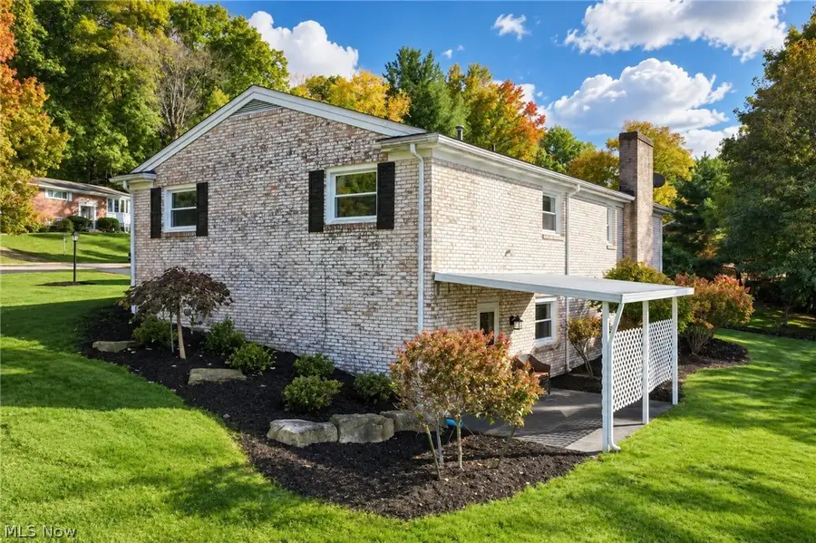 907 Lindy Lane Sw Avenue, North Canton, OH 44720 - #3