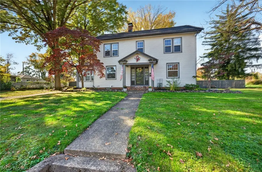 445 19th Nw Street, Massillon, OH 44647 - #3