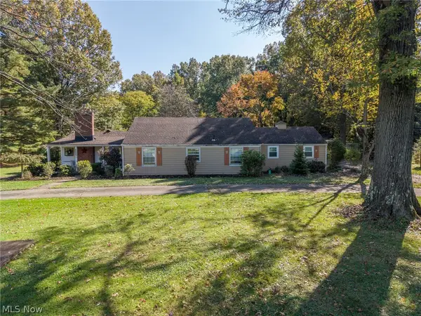 8769 Usher Road, Olmsted Twp, OH 44138